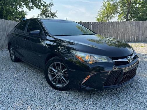2016 Toyota Camry SE w/Special Edition Pkg