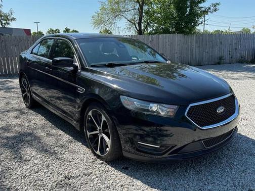 2016 Ford Taurus SHO