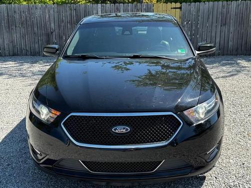 2016 Ford Taurus SHO