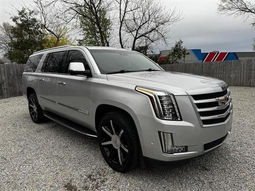 2017 Cadillac Escalade ESV Luxury