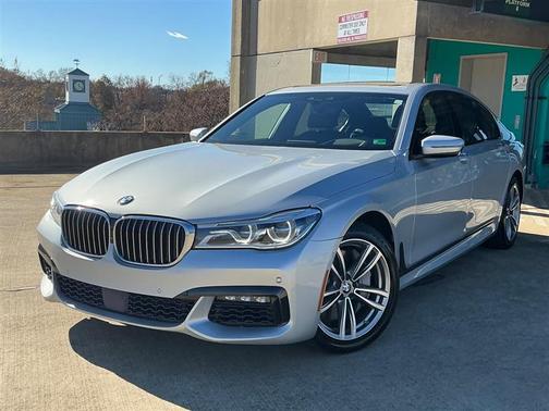 2016 BMW 750 i xDrive