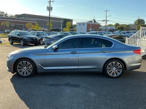 2019 BMW 530 530i