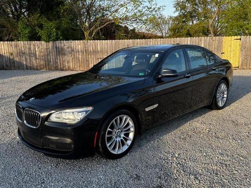 2015 BMW 750 i xDrive