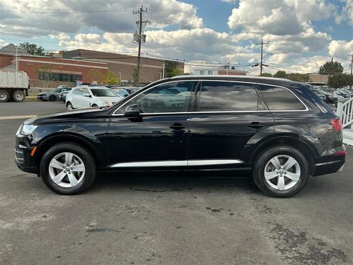 Black 2017 Audi Q7 2.0T Premium