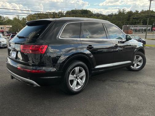 Black 2017 Audi Q7 2.0T Premium