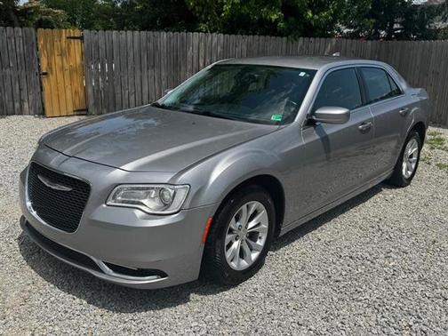 2015 Chrysler 300 Limited