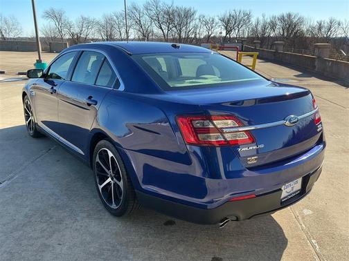 2015 Ford Taurus SEL
