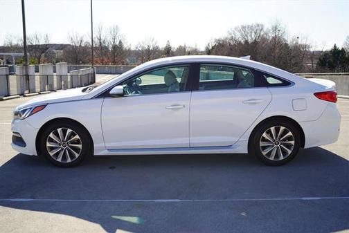 2015 Hyundai SONATA Sport