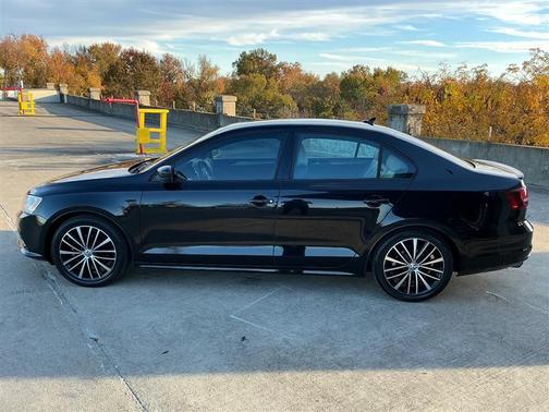 2016 Volkswagen Jetta 1.8T Sport