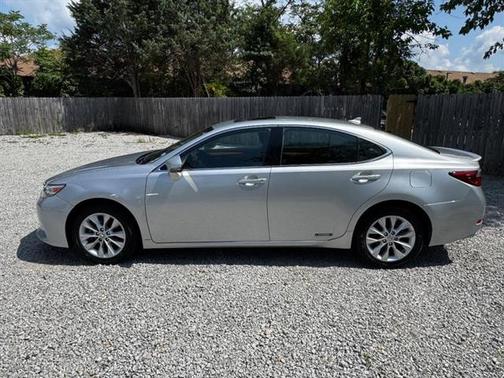 2014 Lexus ES 300h Base
