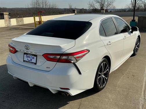2018 Toyota Camry XLE