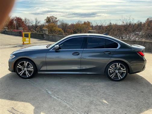 2020 BMW 330 330i