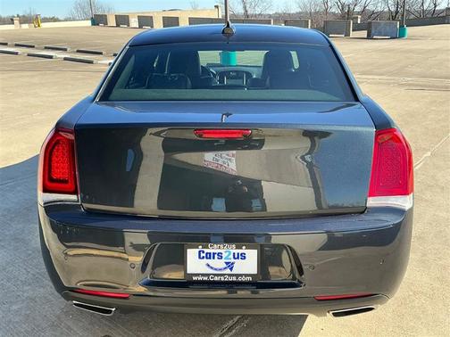 2018 Chrysler 300 S