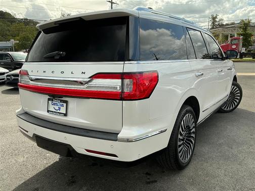 2018 Lincoln Navigator Black Label