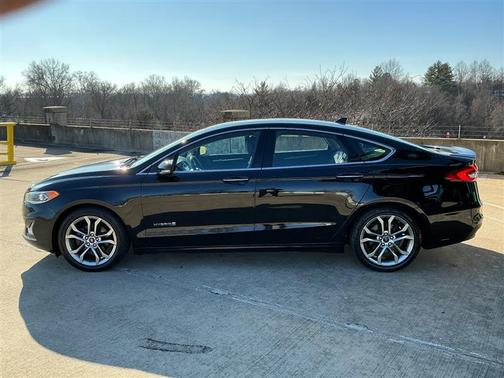 2019 Ford Fusion Hybrid Titanium