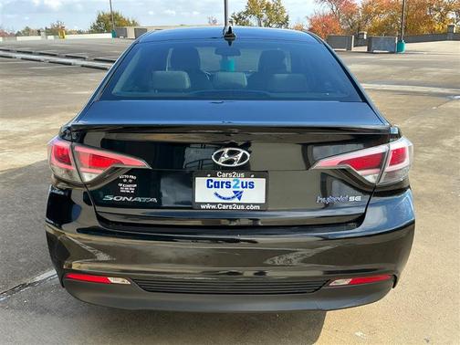 2016 Hyundai SONATA Hybrid SE