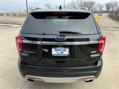 2017 Ford Explorer Platinum