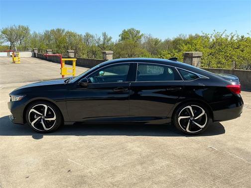 Crystal Black Pearl 2021 Honda Accord Sport SE 1.5T