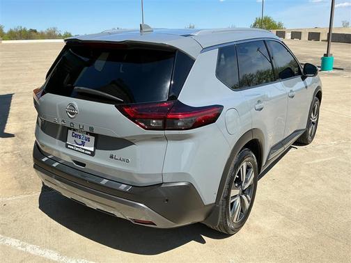 Gray 2022 Nissan Rogue SL
