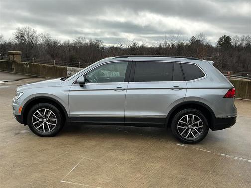 2021 Volkswagen Tiguan 2.0T SEL R-Line Black