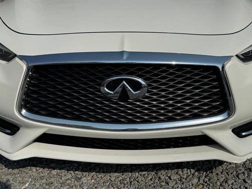 2017 INFINITI Q60 3.0T Premium