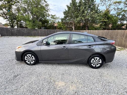 2016 Toyota Prius Four Touring