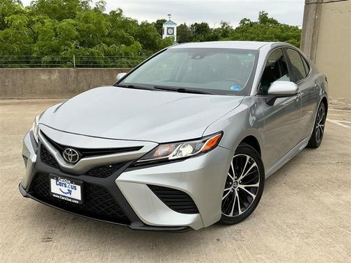 Predawn Gray Mica 2018 Toyota Camry XLE