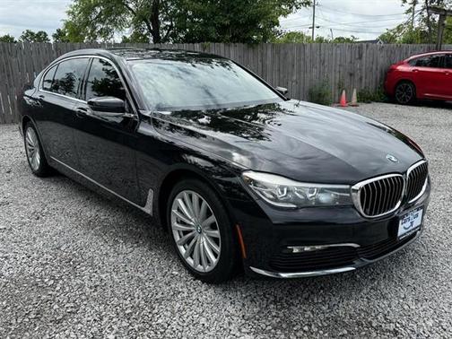 2017 BMW 740 740i
