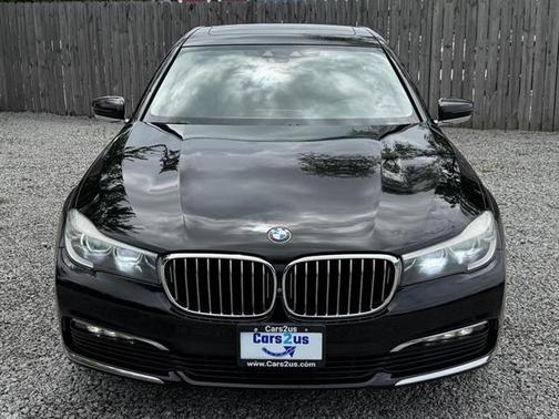 2017 BMW 740 740i