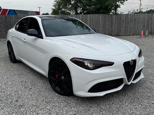 2020 Alfa Romeo Giulia Sport