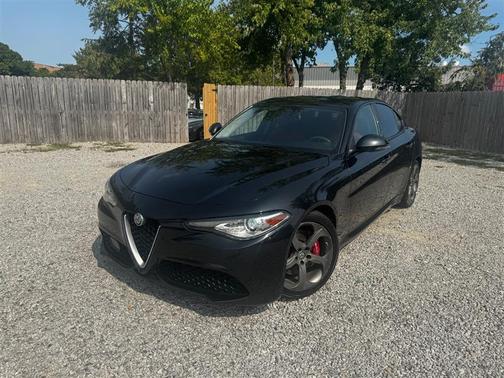 2017 Alfa Romeo Giulia Base