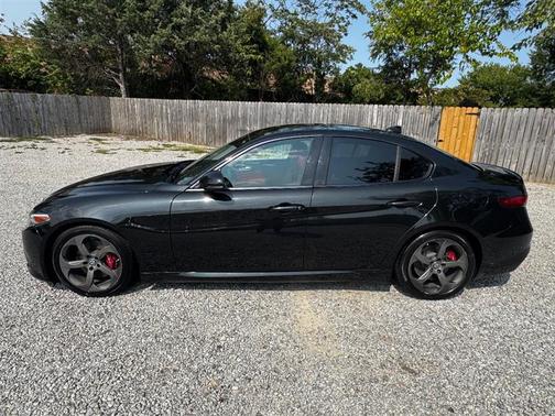 2017 Alfa Romeo Giulia Base