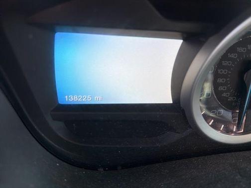 White Platinum Clearcoat Metallic 2014 Ford Explorer Limited