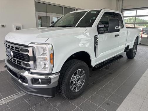 2025 Ford F-350 XLT