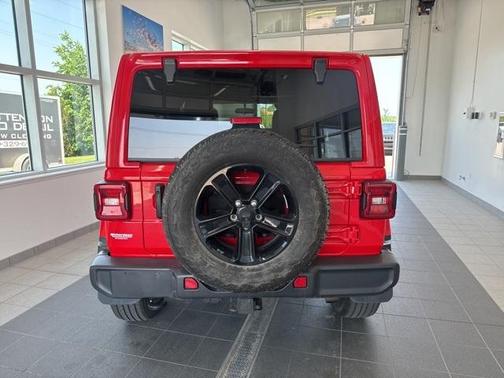 2021 Jeep Wrangler Unlimited Sahara Altitude
