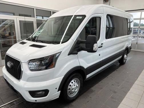 Oxford White 2026 Ford Transit-350