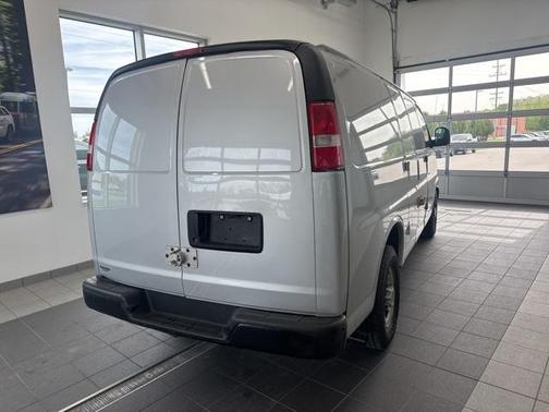 2017 GMC Savana 2500 Work Van