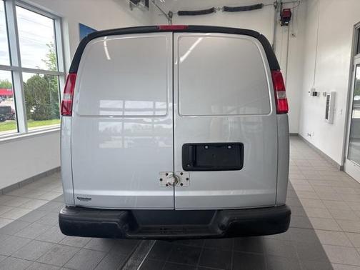 2017 GMC Savana 2500 Work Van