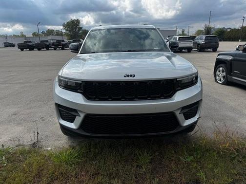 2022 Jeep Grand Cherokee Altitude