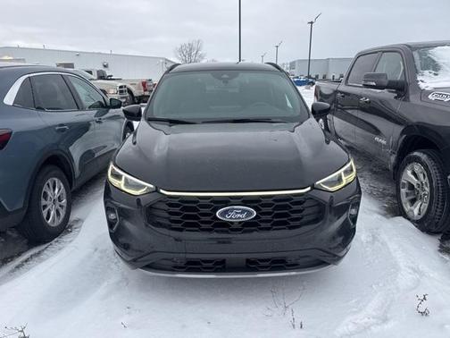 2023 Ford Escape ST-Line Elite