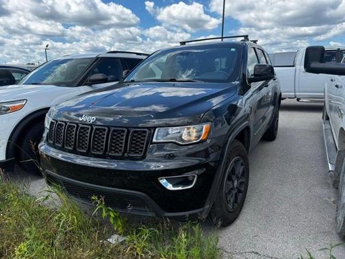 2019 Jeep Grand Cherokee Laredo E
