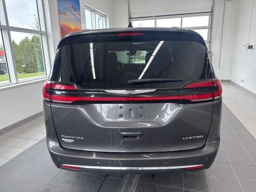 2023 Chrysler Pacifica Limited
