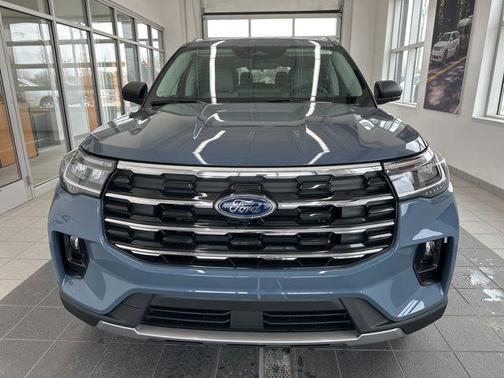 Vapor Blue Metallic 2026 Ford Explorer Active