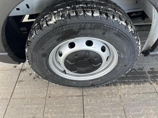 2026 Ford Transit-250 148 WB Medium Roof Cargo