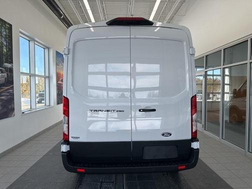 2026 Ford Transit-250 148 WB Medium Roof Cargo