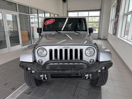 2016 Jeep Wrangler Unlimited Sahara