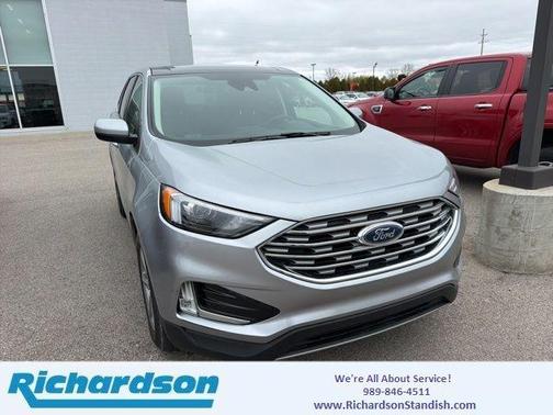 Iconic Silver Metallic 2022 Ford Edge SEL