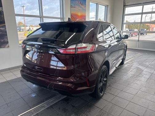 2023 Ford Edge ST Line