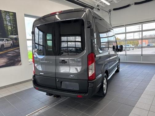 2017 Ford Transit-150 XLT