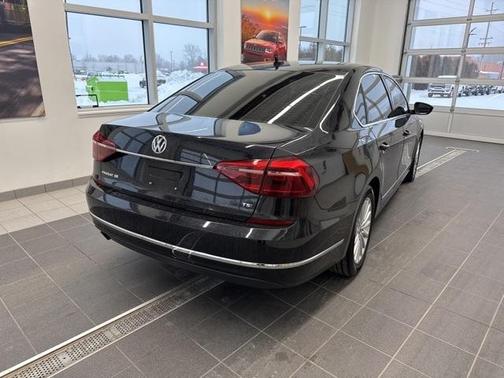 2017 Volkswagen Passat 1.8T SE